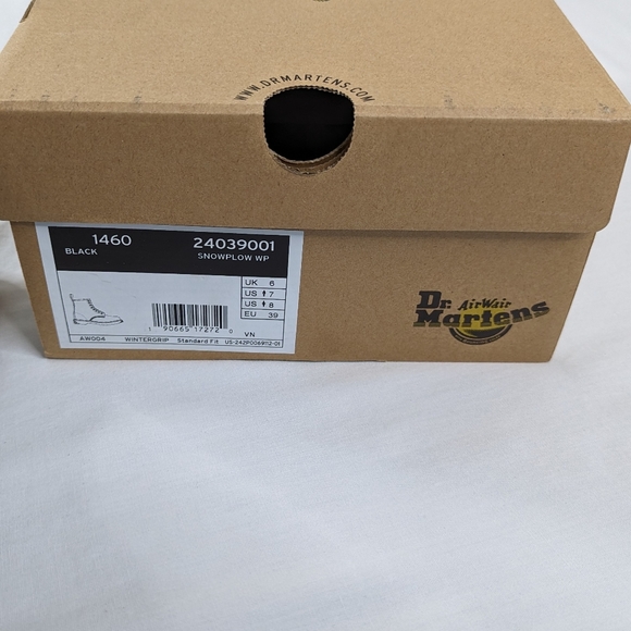 Dr. Martens 1460 Black Wintergrip Lace Up Boots - Picture 7 of 10
